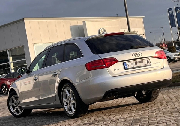 Audi A4 cena 25900 przebieg: 289000, rok produkcji 2010 z Pieszyce małe 436